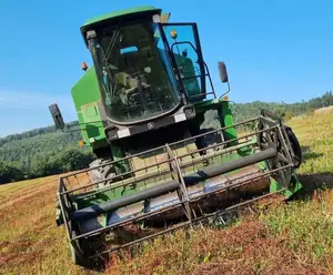 Traktor berjalan asli pemanen jagung kecil pemanjangan gabungan pemanen jerami jagung untuk dijual