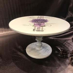 Soporte de pastel de madera pulido a mano hecho para fiestas, decoración acogedora para el hogar o exhibición de mesa de comedor de vacaciones con temática rústica - Product Image 5