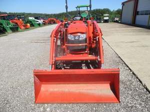 Pour tracteur automatique Kubota L2501DT 4WD avec moteur central et boîte de vitesses Principales caractéristiques - Product Image 4