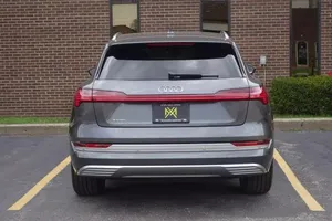 Audi e-tron Premium Plus 2019 - Product Image 4