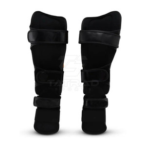 Protector de Espinilla Ligero de Piel Sintética, Nuevo y Moderno, Protección Profesional Personalizable, Diseño Único para MMA al Aire Libre - Product Image 2