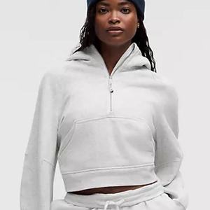 เสื้อฮู้ดดี้ผู้หญิงคุณภาพสูง เนื้อผ้าหนานุ่ม สวมใส่สบาย ทรงหลวม โอเวอร์ไซส์ ปลายแขนเสื้อแบบริบยืดหยุ่น เหมาะสำหรับฤดูใบไม้ร่วงและฤดูหนาว - Product Image 1