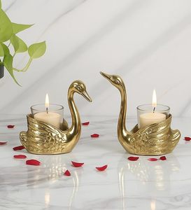 Portavelas de metal alto y elegante para Decoración de mesa, perfecto para celebraciones navideñas y cenas familiares - Product Image 2