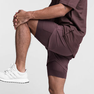 Short d'entraînement de course 2 en 1 pour hommes avec poches et boucle pour serviette Short de sport athlétique léger avec doublure de compression pour hommes - Product Image 2