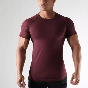 T-shirts de haute qualité pour hommes, chemise à épaules tombantes surdimensionnées et respirante avec logo et design personnalisés - Product Image 6