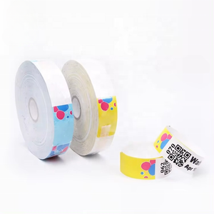 방수 일회용 사용자 정의 로고 QR 코드 인쇄 공원 콘서트 열 팔찌 종이 팔찌 - Product Image 4