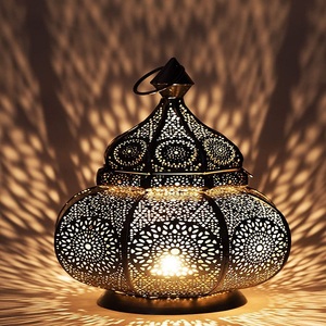 Lanterne marocaine en métal de haute qualité faite à la main en gros dessus de table à bas prix fantaisie vente pas chère lanterne marocaine en métal - Product Image 1