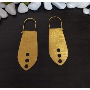 Pendientes Colgantes de Latón Chapado en Oro Hechos a Mano, Accesorios Elegantes y a la Moda - Product Image 3