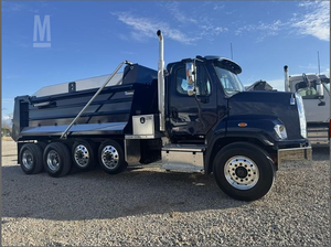 Camiones Volquete Usados FREIGHTLINER 108SD - Product Image 5