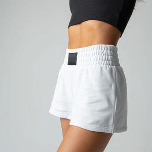 Short de boxe en satin personnalisé pour femmes avec marque personnelle Options OEM Ceinture élastique et coutures durables - Product Image 6