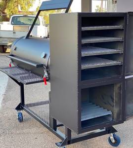 Compre con Garantía: Parrilla Ahumadora de Carbón de Acero Negro con Caja de Fuego Lateral y Ruedas - Product Image 4