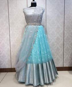 Dernière nouveauté Tendance mariage et mariage porter mariée Lehenga Choli belle couleur rouge lourde broderie travail Alphanumero - Product Image 5