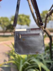 Best-seller Sac à main en cuir de vachette Gypsy Bohemian Vintage Western Sling Bag Multi-Use Messenger Bag Leopard Pattern - Product Image 4