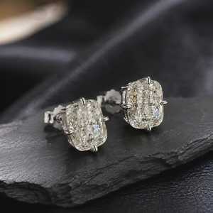 Pendientes de tuerca de plata de ley 925 con moissanita de corte cojín, engaste hecho a mano, VVS, estilo Iced Out, joyería de lujo para mujer - Product Image 3