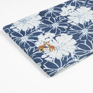 Tela de Algodón Orgánico Ligero con Estampado Artesanal en Azul Índigo para Vestidos, Acolchados, Bolsos y Fundas - Product Image 6