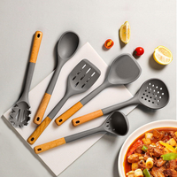 Ustensiles de cuisine en silicone cuillère à soupe écumoire pelle de cuisson avec manche en bois ustensiles de cuisine outils de cuisson