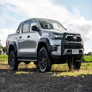 2019 2020 2021 Véhicules Voitures d'occasion Toyottaa Hilux diesel pick-up 4x4 RHD 2.4L Turbo Diesel - Product Image 4