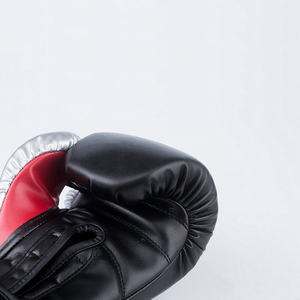 Gants de boxe personnalisés avec logo imprimé, cuir synthétique de vache, respirant, fermeture à boucle et crochet, gants d'entraînement professionnels pour l'extérieur - Product Image 5