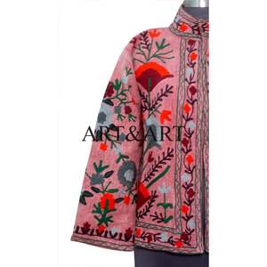 Manteau d'hiver pour femmes en gros, coton, broderie à la main, motif floral Suzani, tissu TNT, col en V, fermeture ouverte régulière, design de mariage - Product Image 2