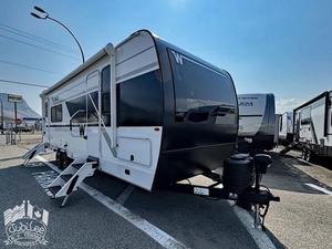 Caravane de voyage moderne Winnebago Thrive 24RKS 2026 avec suspension indépendante - Product Image 6