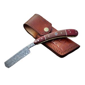 Rasoir de barbier pliant droit en acier Damas personnalisé avec manche en bois et étui en cuir pour usage en salon - Product Image 1