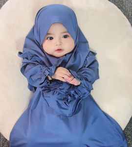 Nouveautés Ensemble Abaya Hijab pour enfants conçu sur mesure Tissu en mousseline de soie imprimé élégant Style modeste Meilleur prix de gros naturel - Product Image 5