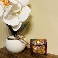 Étui à dosettes en cuir repoussé à la main en cuir véritable housse de protection durable Style occidental dosettes d'air accessoires d'impression de fleurs