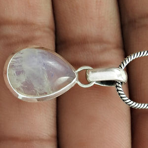 การรักษาด้วยพลังงานอัญมณีธรรมชาติสีรุ้งมูนสโตนจี้เสน่ห์ที่เป็นเอกลักษณ์ของ925เงินสเตอร์ลิงเครื่องประดับ unisex OEM ODM - Product Image 3