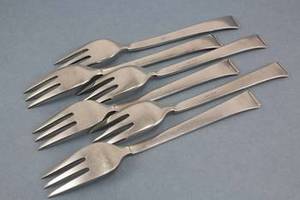 Ensemble de fourchettes en acier inoxydable avec finition miroir parfait pour la vaisselle élégante et l'utilisation élégante de service de salade de table - Product Image 3