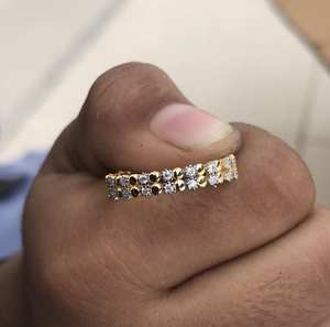 แหวนเพชรทรงกลมเพาะเลี้ยงในห้องปฏิบัติการแบบสองแถว ดีไซน์ Eternity Band เหมาะเป็นของขวัญวันครบรอบแต่งงานสำหรับผู้หญิง ทำจากทอง 14K เครื่องประดับคุณภาพสูง - Product Image 3