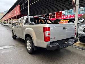 Camioneta Comercial 2018 2.5T JE4 D2 5Q5 A 4WD Diésel Súper Lujo Carga Extendida - Product Image 4