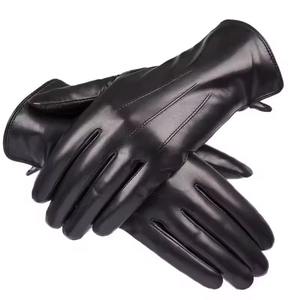 Gants de conduite professionnels de haute qualité Logo personnalisé imprimé fabriqué à partir de cuir fin Meilleur taux Matériaux de meilleure qualité - Product Image 4