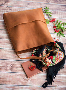 Bolso Hobo de cuero genuino con asa regulada Mat Hombro Regalo del día de San Valentín para ella - Product Image 4