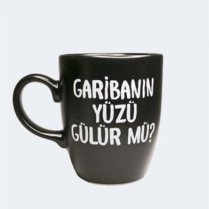Il povero sorride? Tazza ovale nera