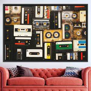 Arte en lienzo impreso de cinta de casete retro - Decoración para sala de música, lienzo con marco negro - Product Image 1