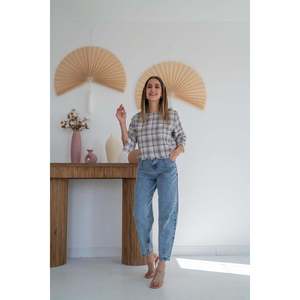 Blusa estampada con detalle de borlas - estampada - Product Image 3