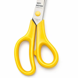 Tijeras Quirúrgicas de Acero Inoxidable de Alta Calidad con Mango Ergonómico Amarillo para Uso Médico y de Laboratorio - Product Image 3