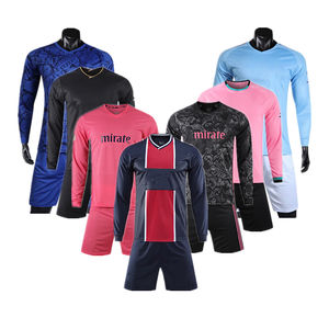 Tenues de football personnalisées de qualité thaïlandaise 2026, à séchage rapide, pour hommes, avec rayures HAALAND RONALDO MODRIC, maillots de sport, ensembles de maillots de football - Product Image 4