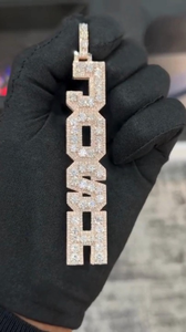 Pendentif Croix Personnalisé en Argent 925 Style Hip Hop, Design Tendance Streetwear Sertie de Diamants Moissanite, Breloques Personnalisées - Product Image 3