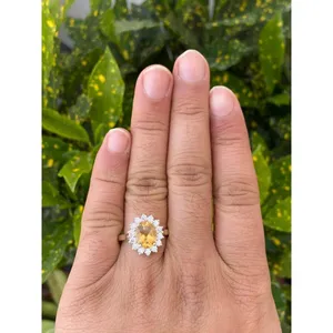 Anillo de Mujer Hecho a Mano con Piedra Preciosa Natural Citrino, Corte Ovalado, Chapado en Rodio, Plata de Ley 925, Engaste Pavé Vintage - Product Image 4