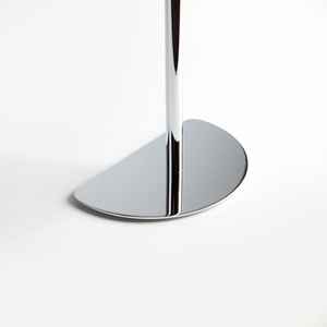 Lámpara de Pie Cromada con 2 Brazos Porta Toallas y Base Semicircular para Baño y Artículos de Aseo - Product Image 3