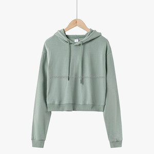 100% algodón 300gsm manga larga Sudadera con capucha en blanco Sudadera corta en tamaño promedio para mujeres Sudadera con capucha recortada personalizada para mujeres con capucha - Product Image 4