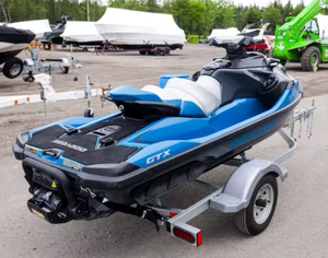 Nuevo GTXPWC de BombardierBRP, embarcación acuática cómoda y potente para aventuras acuáticas inolvidables - Product Image 1