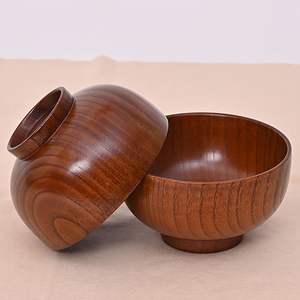 Grandes cuencos de madera diseñados para mesas elegantes que proporcionan una opción elegante y ecológica para cenas familiares. - Product Image 4