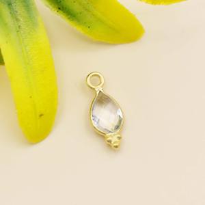 Colgante Pequeño Estilo Rawa con Bisel de Cuarzo Cristalino, Joyería Artesanal con Piedras Preciosas, Regalo para Ella - Product Image 1