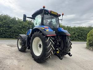 2020 New Holland T6.145/4WD Tracteur Chargeur TD105 Équipement de machines agricoles pour l'agriculture Composant de moteur de base inclus - Product Image 3