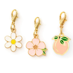 愛犬用首輪チャーム、ペット用首輪チャーム、マルチエナメルフラワー、恋人用首輪チャーム、カスタムペットジュエリー、卸売 - Product Image 1