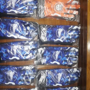 Gants de sport Blackout GAA de qualité supérieure en latex allemand, légers, avec poignées antidérapantes, extensibles, bracelet de poignet réglable - Product Image 1