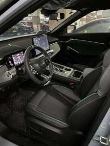 SUV Híbrido de Gasolina 2025 en Perfectas Condiciones, Listo para Enviar - Product Image 6