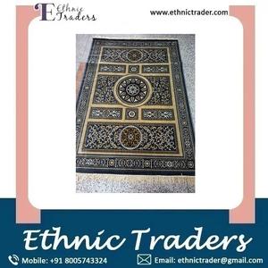 Tapis brodé d'excellente qualité pour la maison et le bureau Disponible à un prix abordable Tapis Kashmiri - Product Image 6